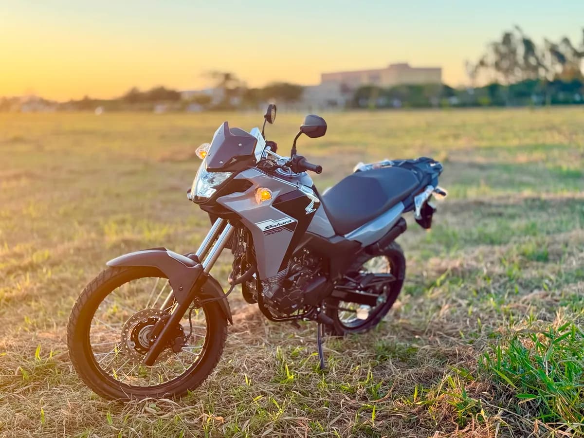 MILHAR : HONDA SAHARA 300 STANDARD 2027 + IPHONE 17 PRO MAX OU 50.000,00 MIL SORTEIO 26 DE AGOSTO